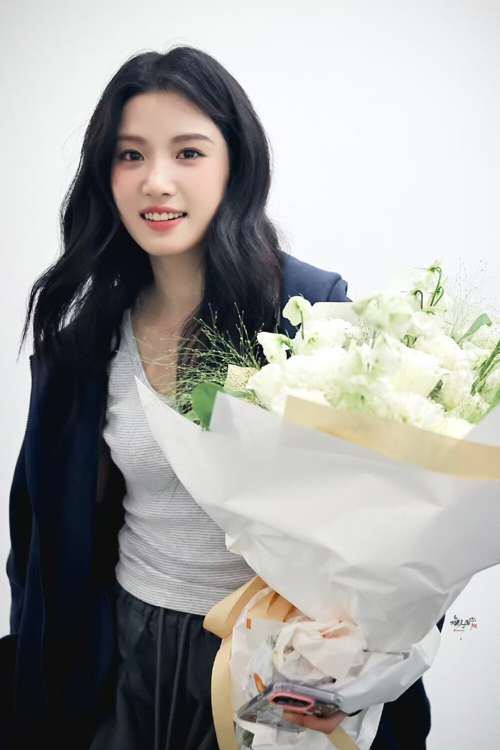 cr.无人及你丨卢昱晓