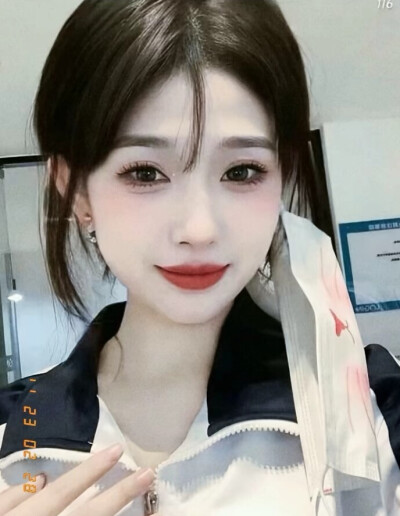 网红李博雅小众女头