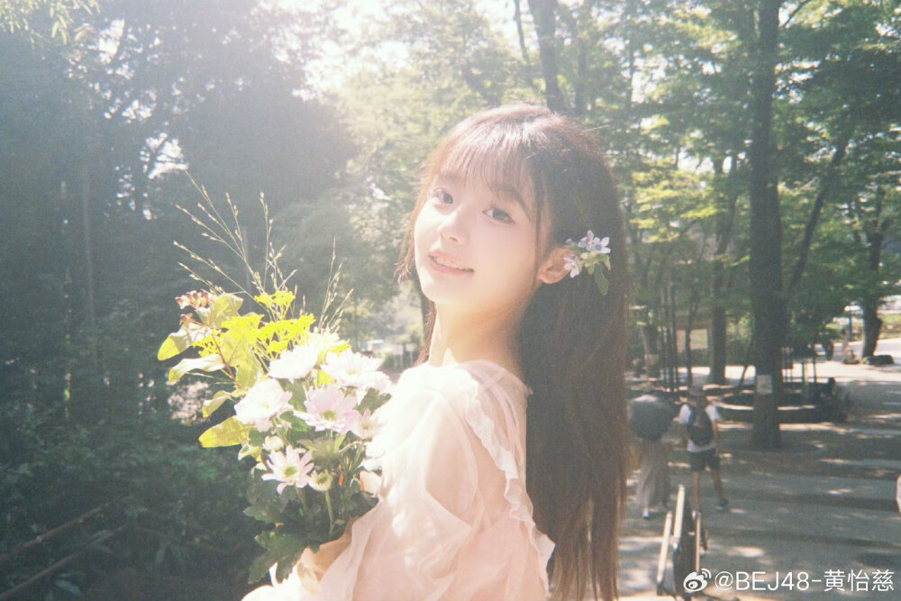 魔法少女黄怡慈