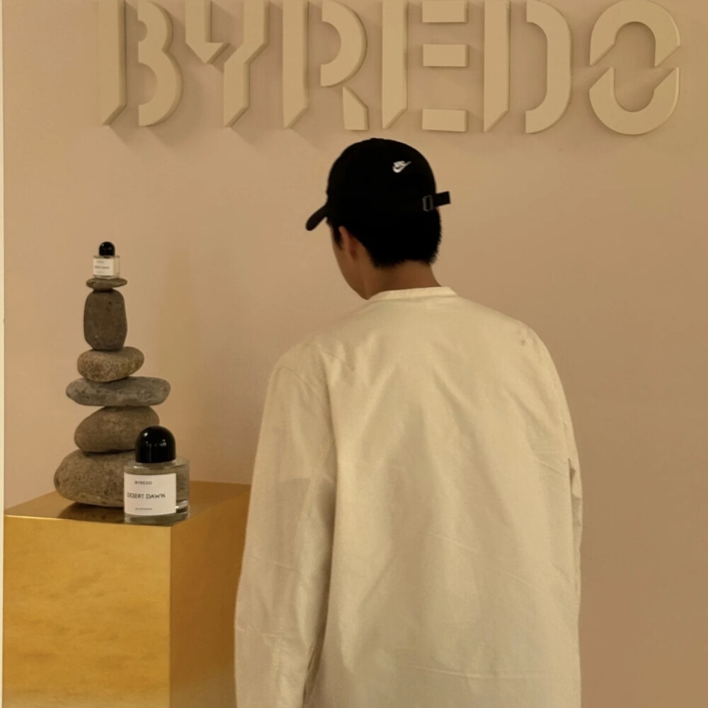 男生头像
我在等世上唯一契合的灵魂
