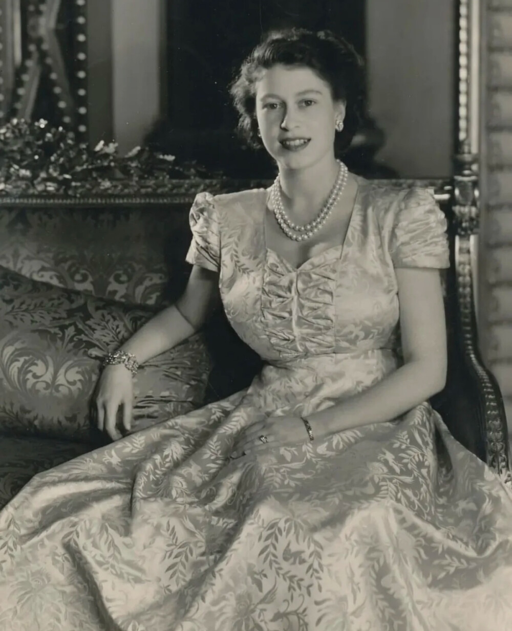 Her Majesty Queen Elizabeth II ，1948