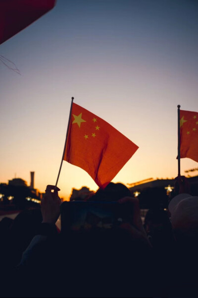 爱国主义背景图 国庆背景图 红旗背景图