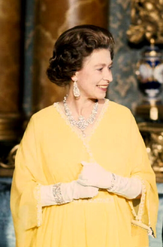 Her Majesty Queen Elizabeth II ，1977