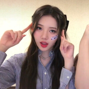 可二改〖女爱豆专〗