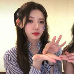 可二改〖女爱豆专〗