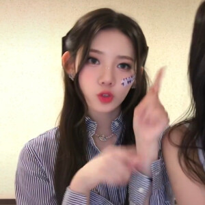 可二改〖女爱豆专〗