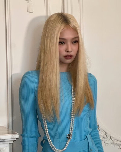 JENNIE金珍妮