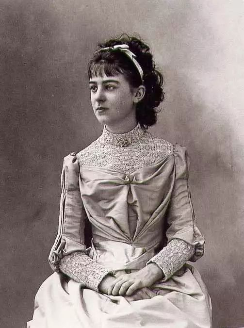 Élisabeth de Gramont（Lily） in 1889