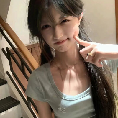 女 绕鸥