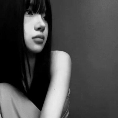 黑白女头
