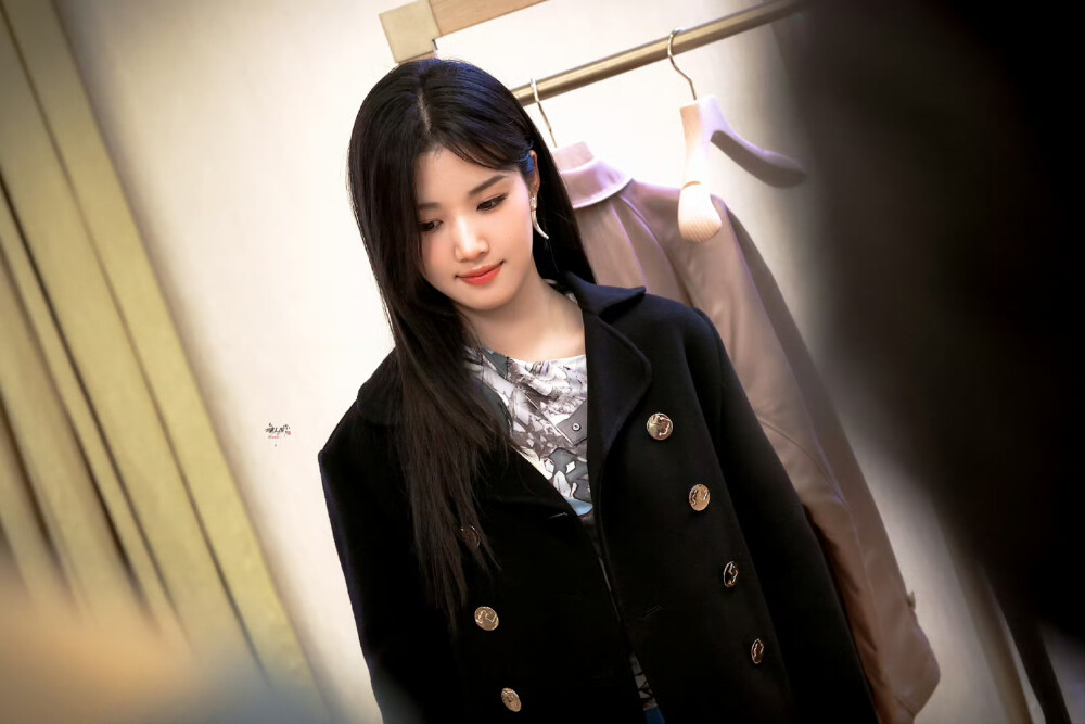 cr.无人及你丨卢昱晓