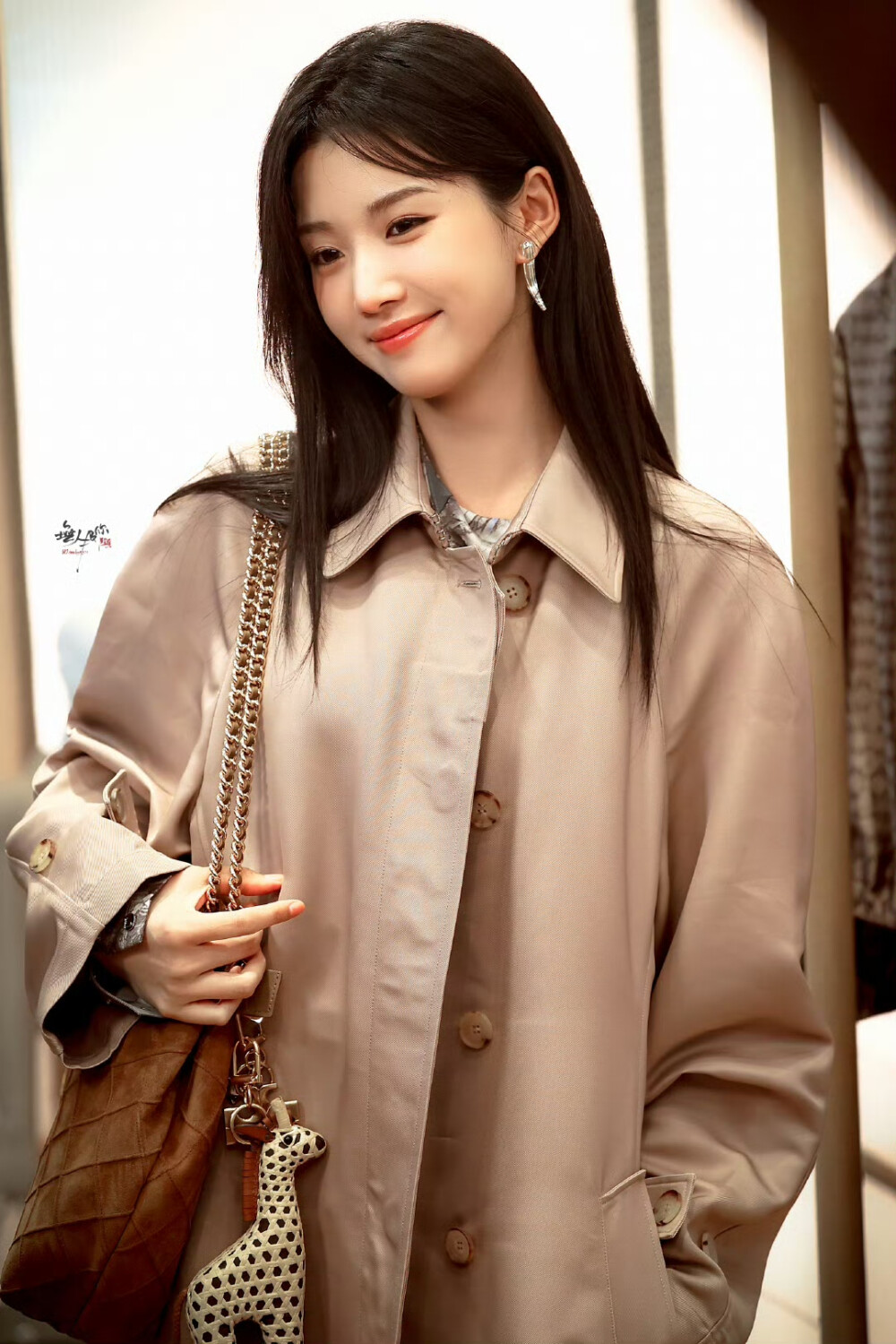 cr.无人及你丨卢昱晓