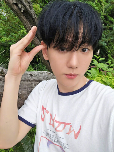 241008
【weverse】官咖更新 'Hello, World - The 4th Mini Album' | Concept Photo World Ver. Behind Photo 森系
#边伯贤helloworld专辑
#边伯贤weverse
#边伯贤2024 