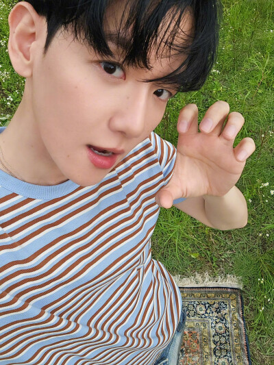 241008
【weverse】官咖更新 'Hello, World - The 4th Mini Album' | Concept Photo World Ver. Behind Photo 森系
#边伯贤helloworld专辑
#边伯贤weverse
#边伯贤2024 