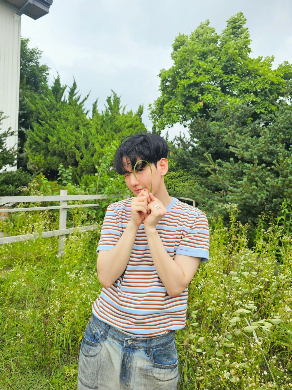 241008
【weverse】官咖更新 'Hello, World - The 4th Mini Album' | Concept Photo World Ver. Behind Photo 森系
#边伯贤helloworld专辑
#边伯贤weverse
#边伯贤2024 