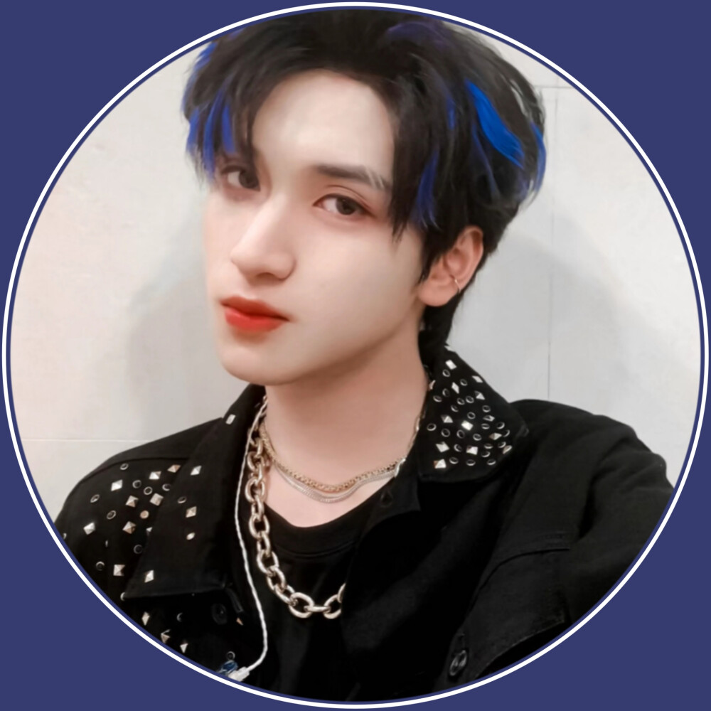 严浩翔圆框头像