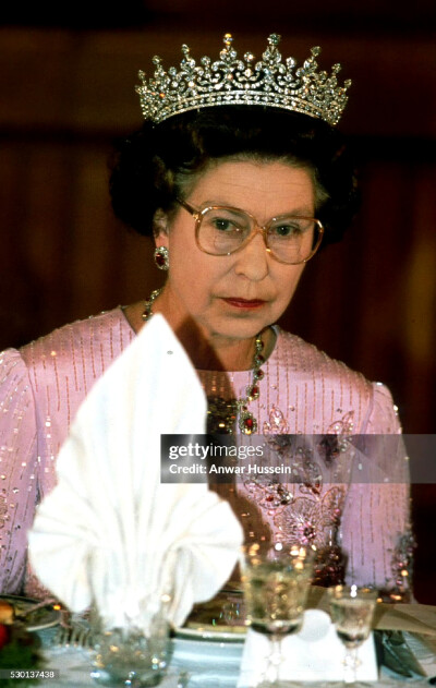 H.M Queen Elizabeth II ，1986