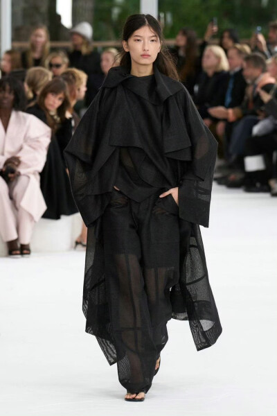 Issey Miyake S/S 2025