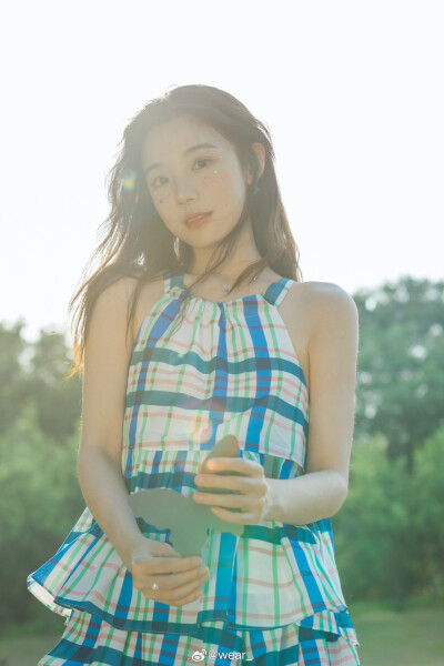 像风一样
出镜:@Jiayueew
摄影:@wear_ ​​​