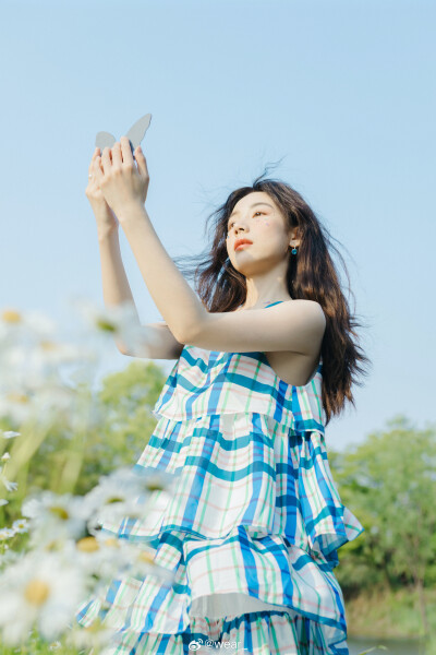 像风一样
出镜:@Jiayueew
摄影:@wear_ ​​​