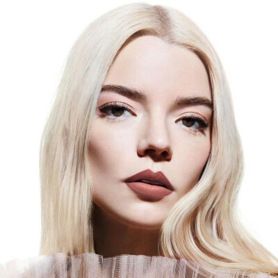 ANYA TAYLOR-JOY安雅泰勒乔伊