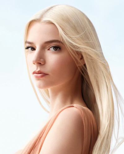 ANYA TAYLOR-JOY安雅泰勒乔伊