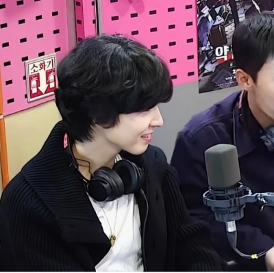 韩国男演员洪京