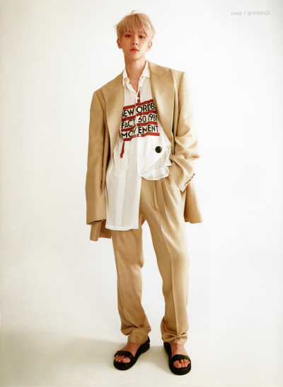 180529【50604B】linedmagazine 伯贤杂志扫图