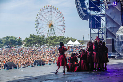 平手友梨奈 ROCK IN JAPAN FESTIVAL 2018
2018/10/17 via FC history
「HISTORY」が更新されました！
「ROCK IN JAPAN FESTIVAL 2018」のオフショットを公開しました。
ぜひご覧ください！ ​​​
欅坂46