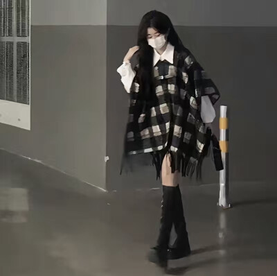 黑色系的头像，不跟随爱去走