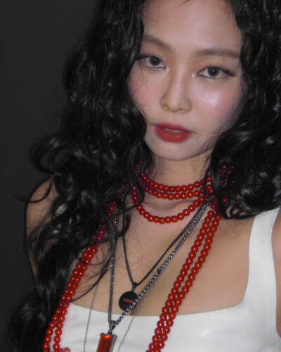 金智妮