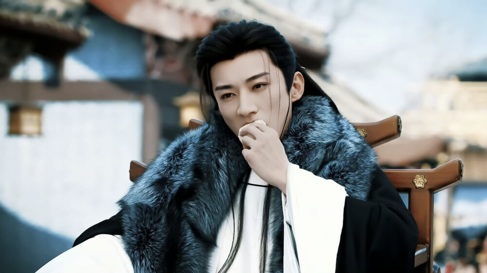 《春花焰》慕容璟和