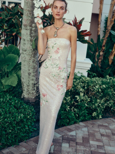 Monique Lhuillier Spring 2025 Ready