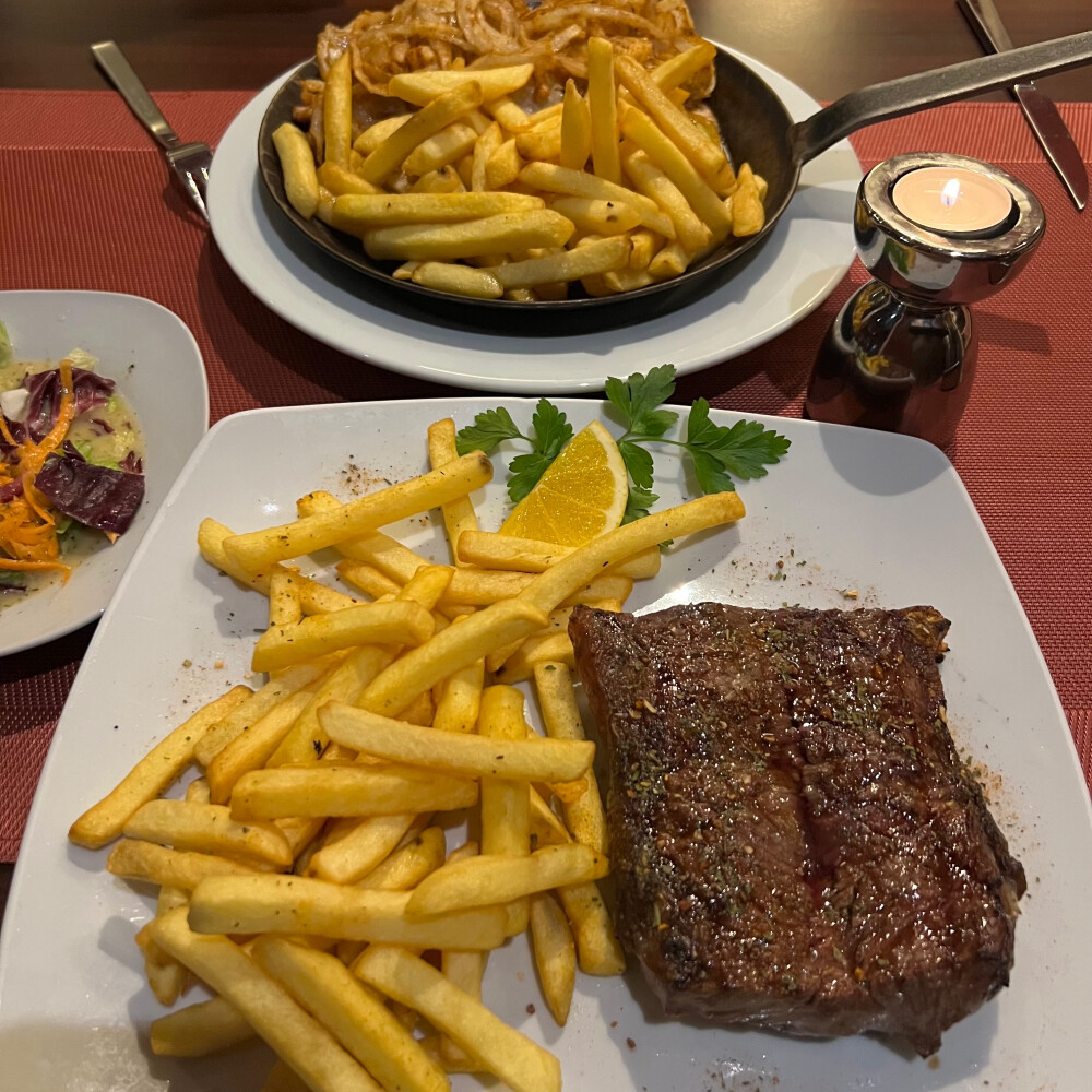 Waren—-Steakhaus Mendoza