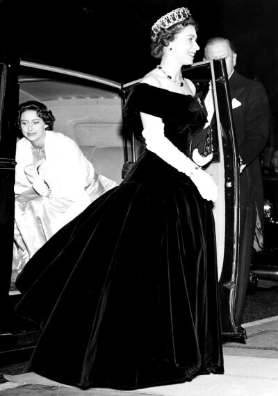 Her Majesty Queen Elizabeth II ，1956