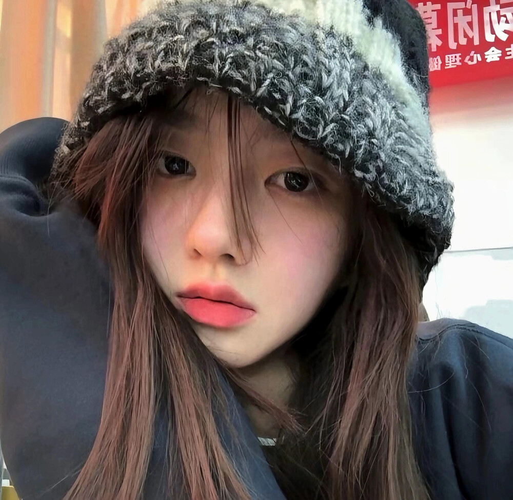 女生头像酷飒