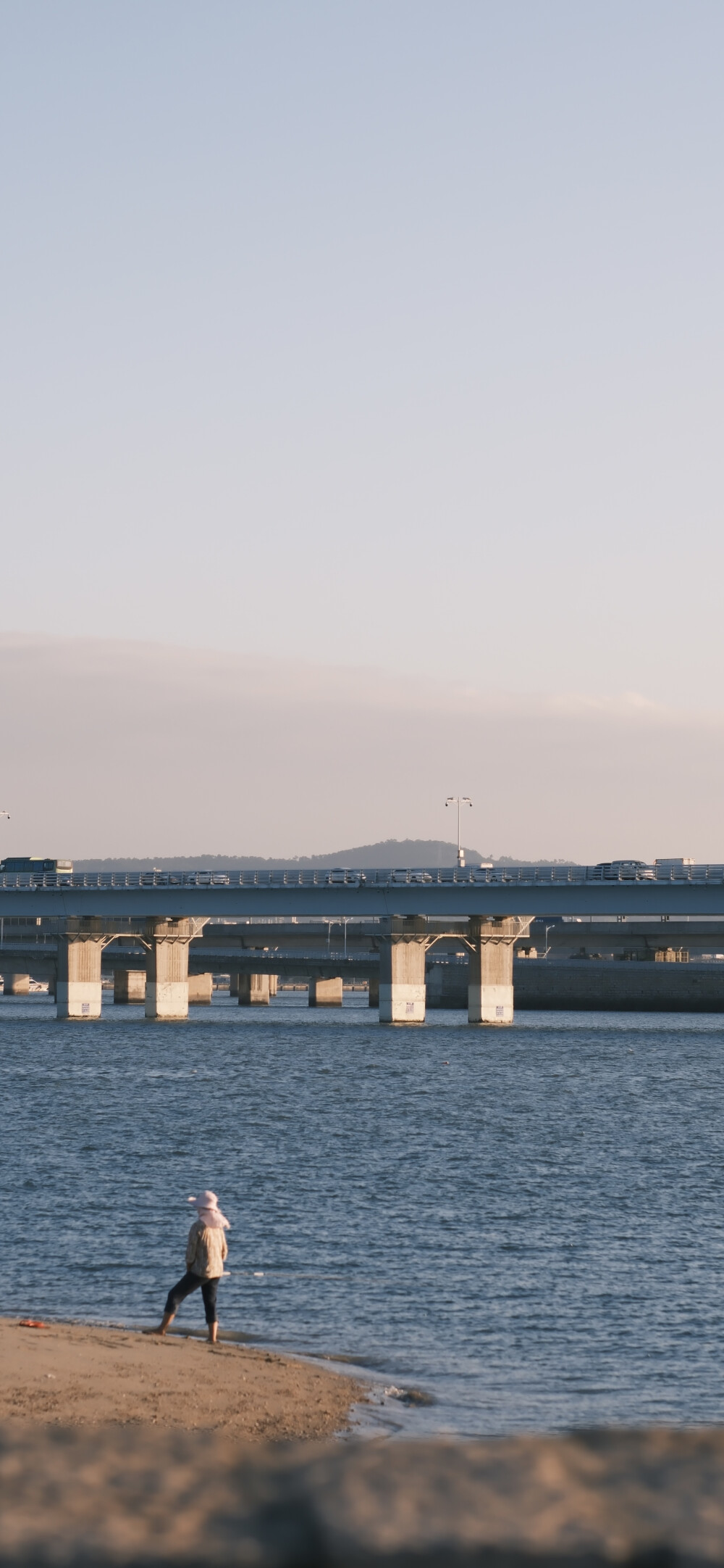 别跟丢了天空 沙滩
挣脱 回忆 壮胆