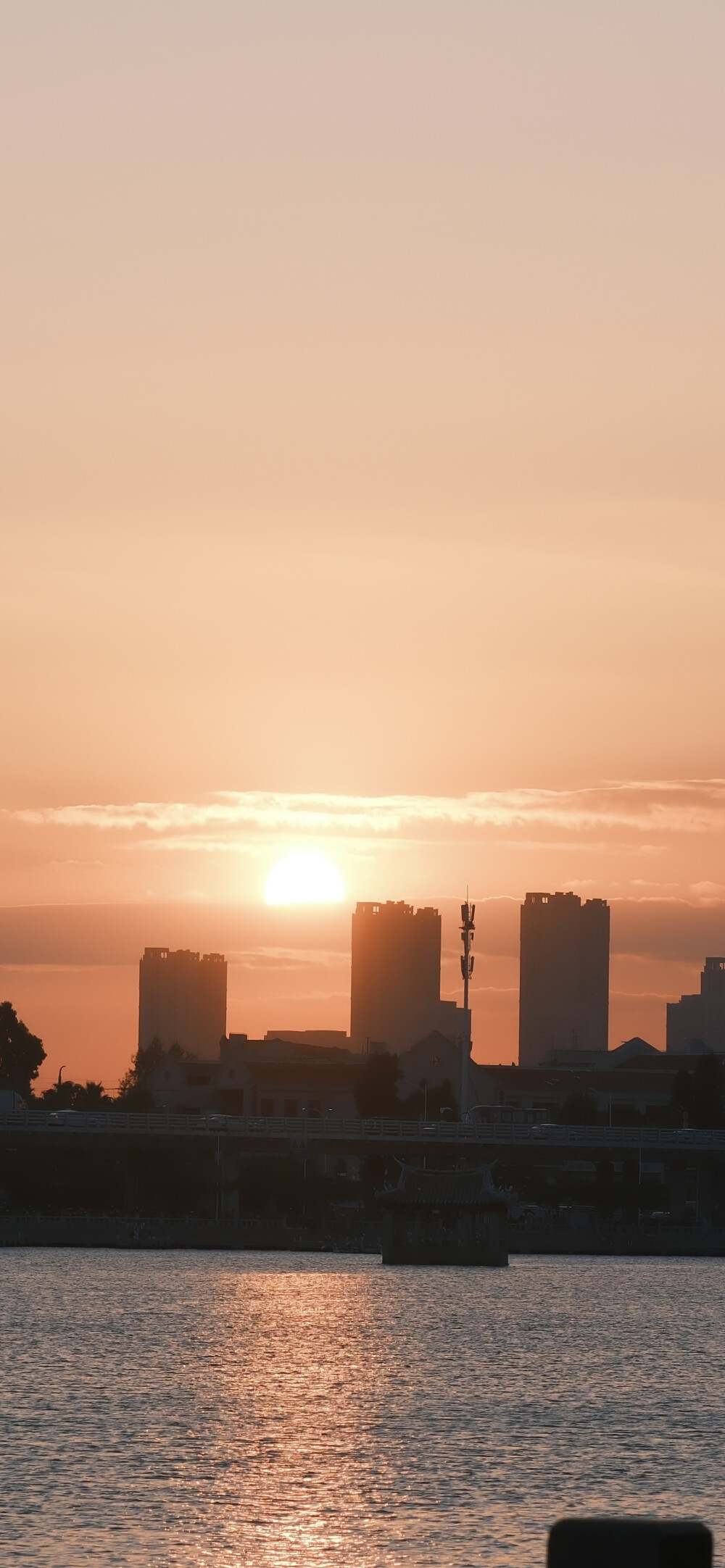 光 拿乌云揉成团