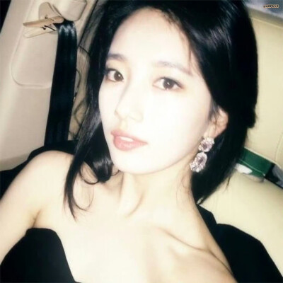 裴秀智Suzy