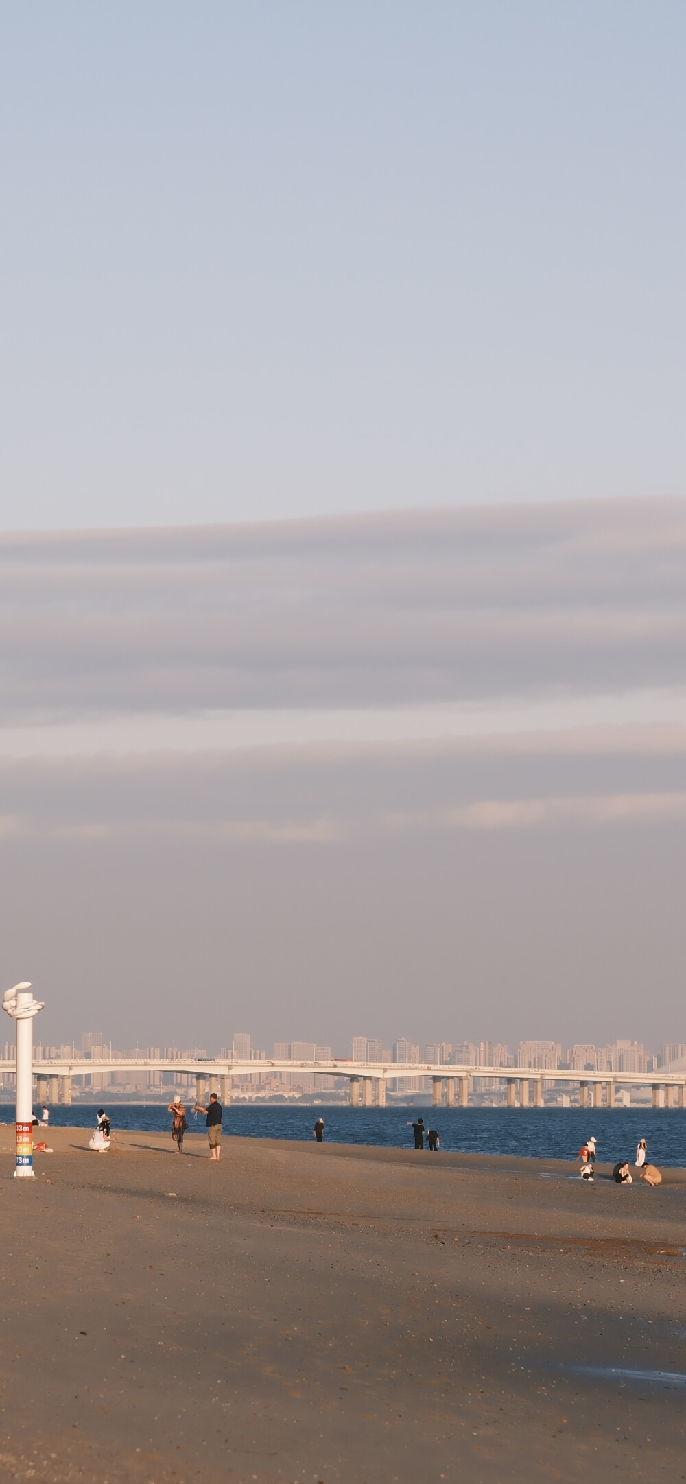 别跟丢了天空 沙滩
挣脱 回忆 壮胆