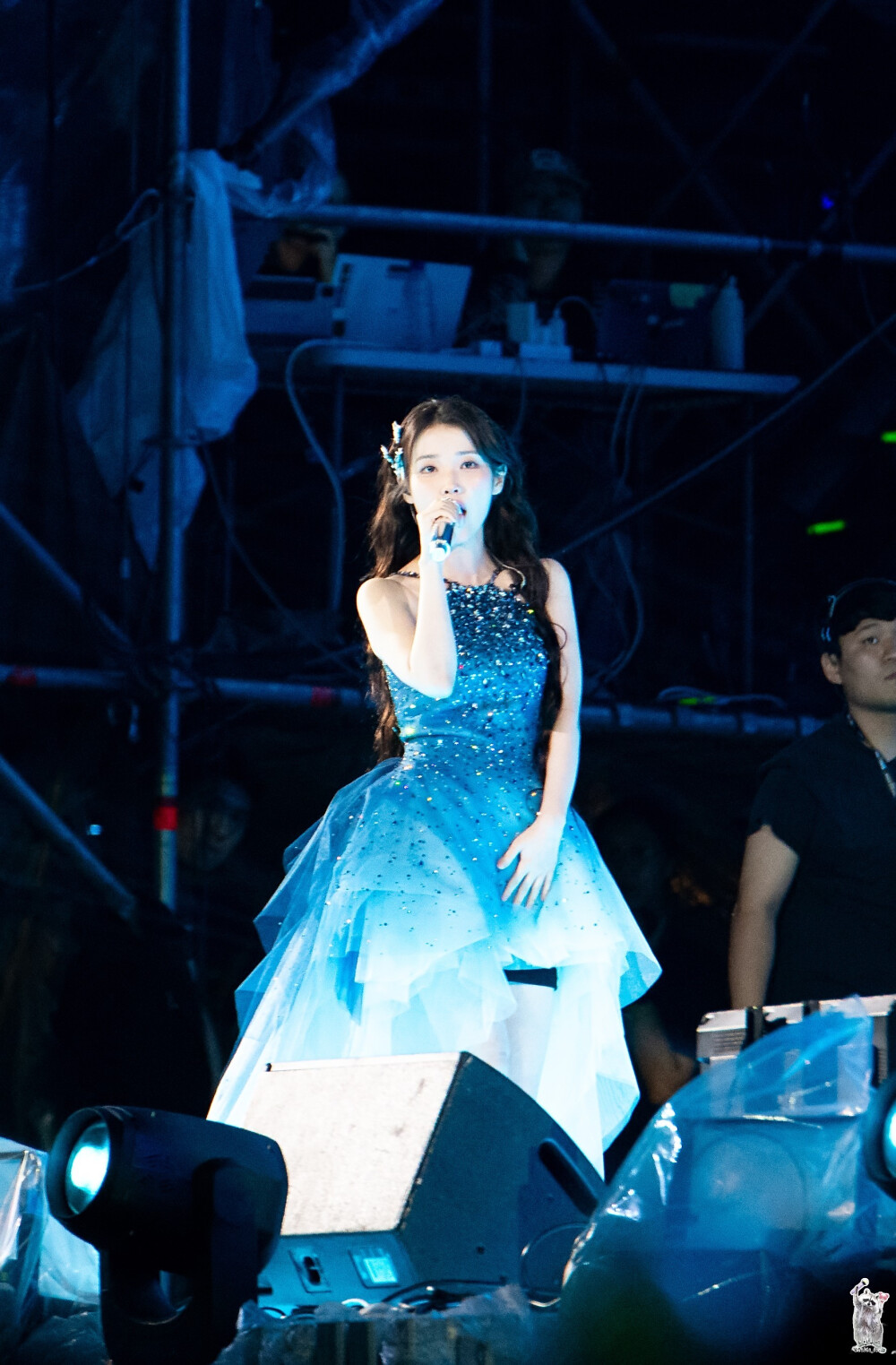 IU李知恩
240921 IU HEREH CONCERT ENCORE : THE WINNING
cr：水印