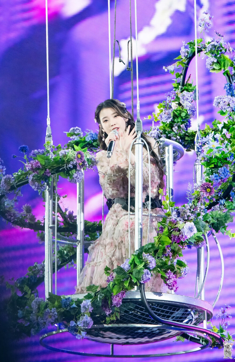 IU李知恩
240921 IU HEREH CONCERT ENCORE : THE WINNING
cr：水印