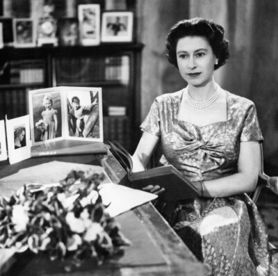 Her Majesty Queen Elizabeth II ，1957