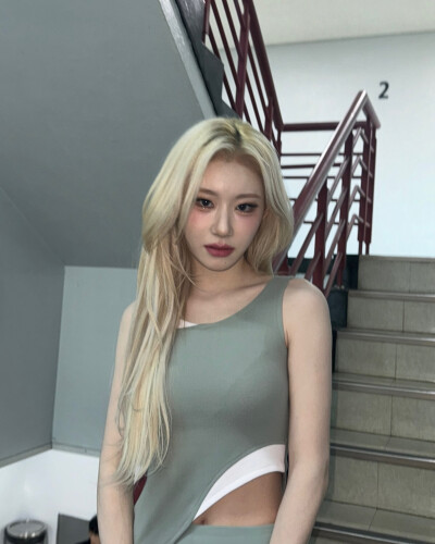 李彩领