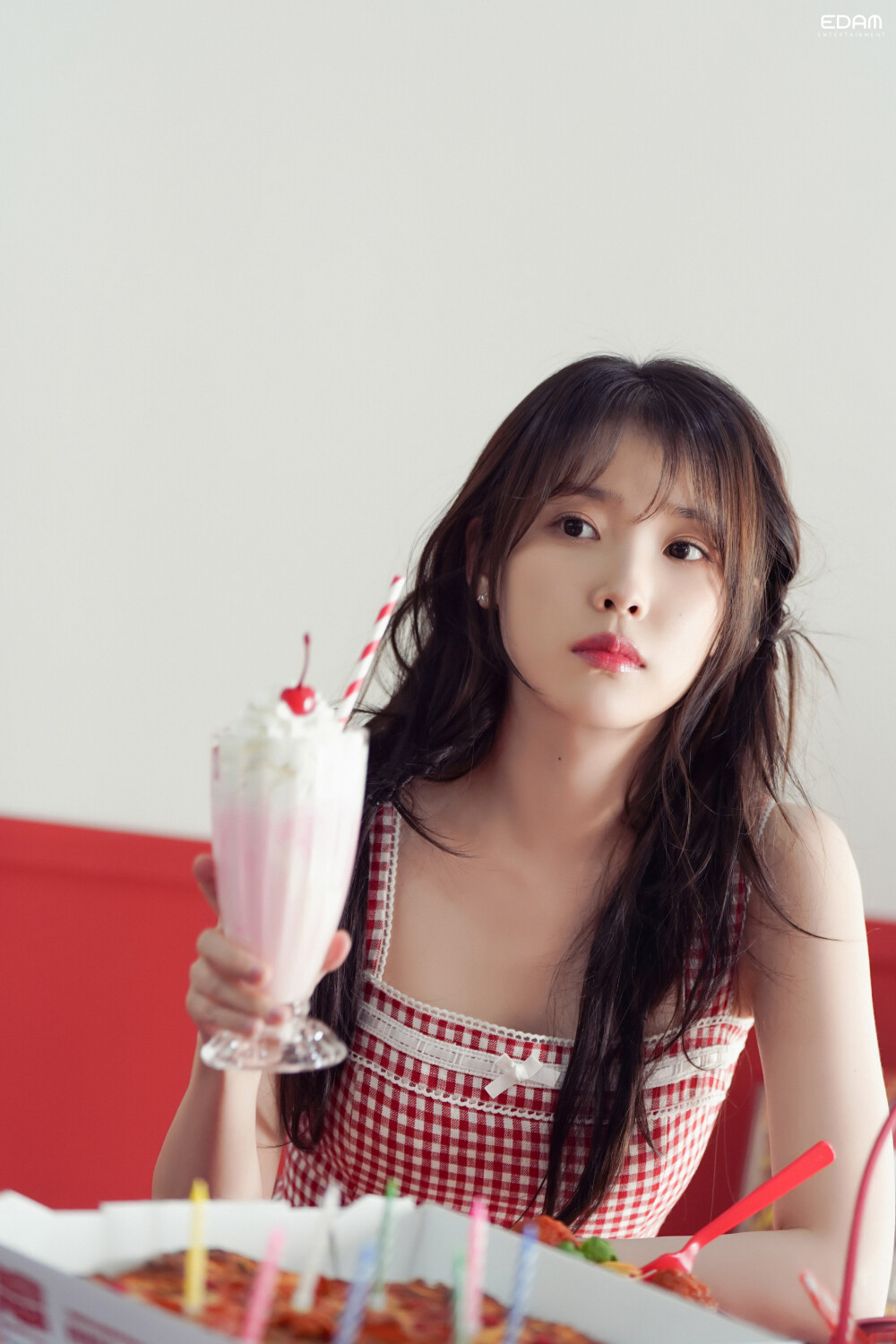 IU