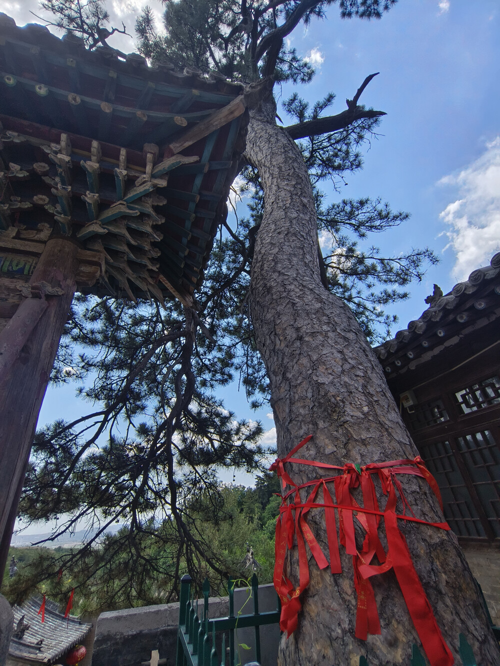 水神山 后周圣母祠牌坊