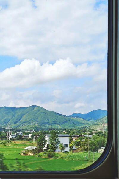 路途窗外的风景