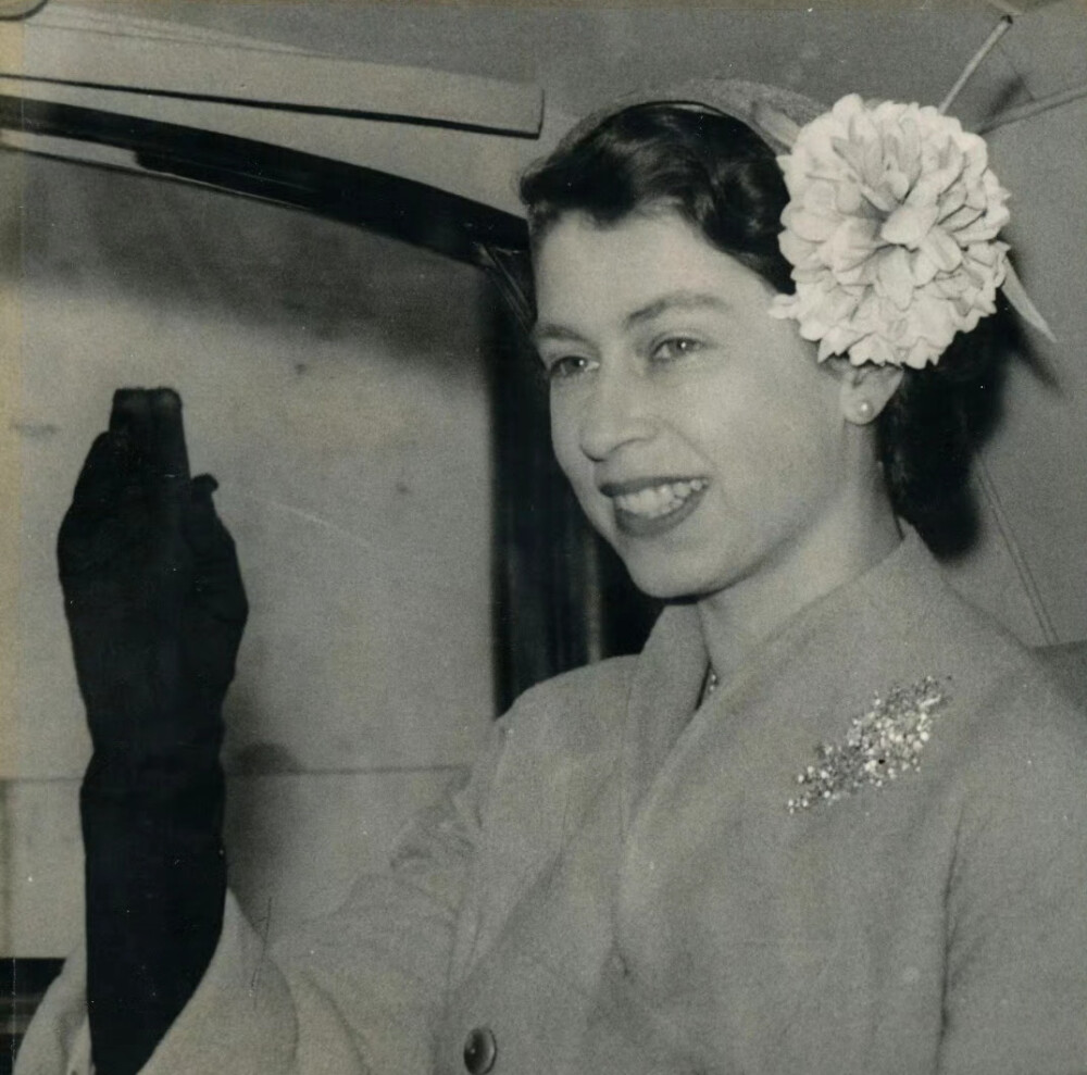 Her Majesty Queen Elizabeth II ，1955