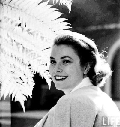 grace Kelly，1954