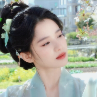 张婧仪